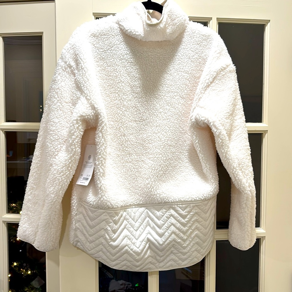NWT Athleta Cozy Sherpa Snap Seeatshirt - Picture 4 of 7